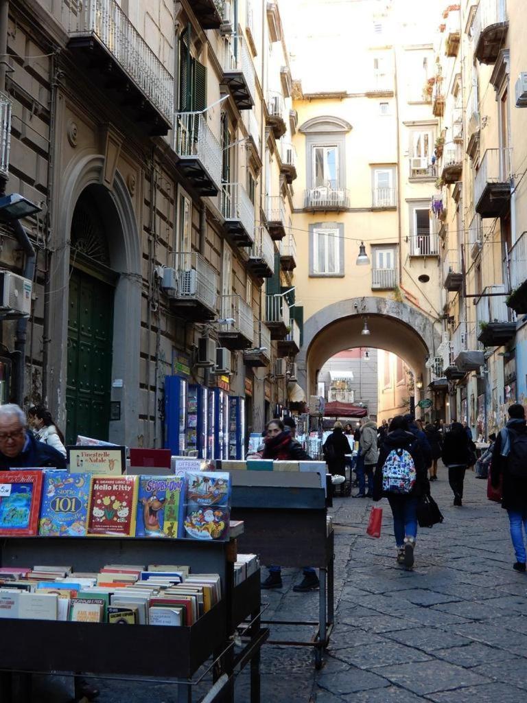 Nadyle House Otel Napoli Dış mekan fotoğraf