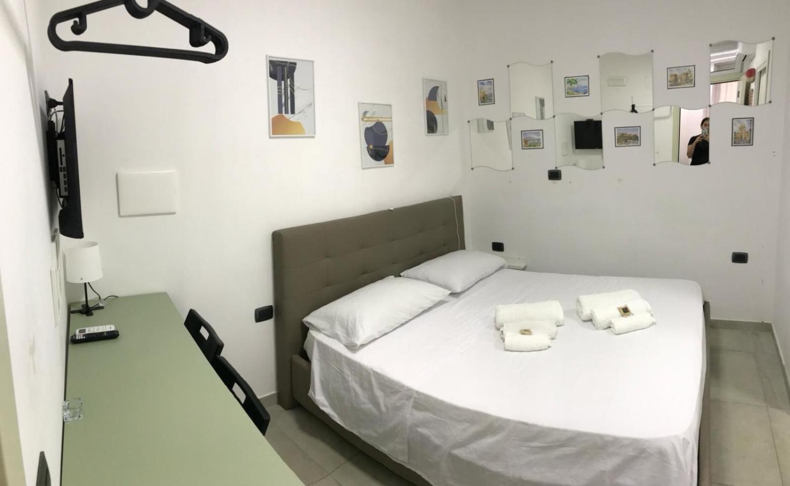 Nadyle House Otel Napoli Dış mekan fotoğraf
